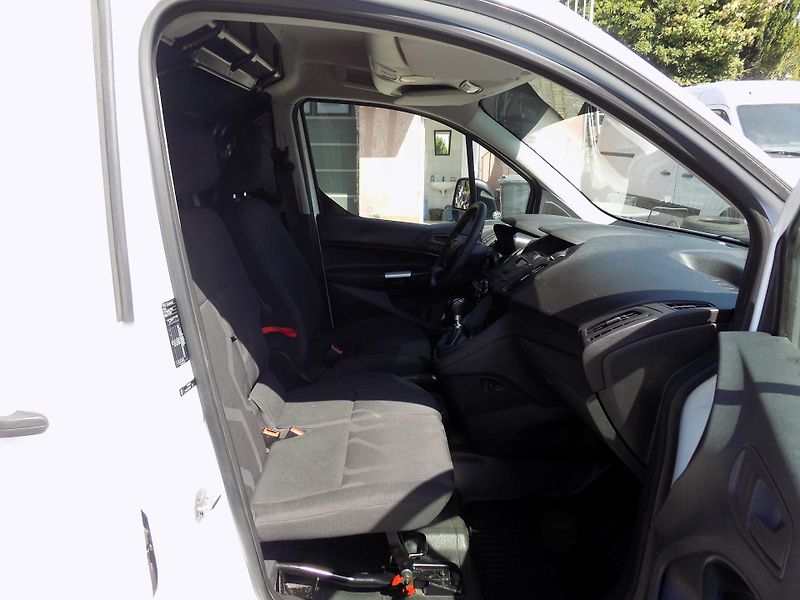 Ford Transit Connect 1,5 TDCI 88 KW KLIMA ČR!!! - fotka 28 z 44