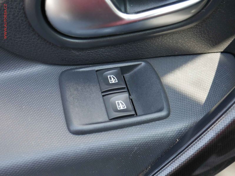 Dacia Logan (2018) 1.0i, 1.maj,ČR, STK7/28 - fotka 11 z 17