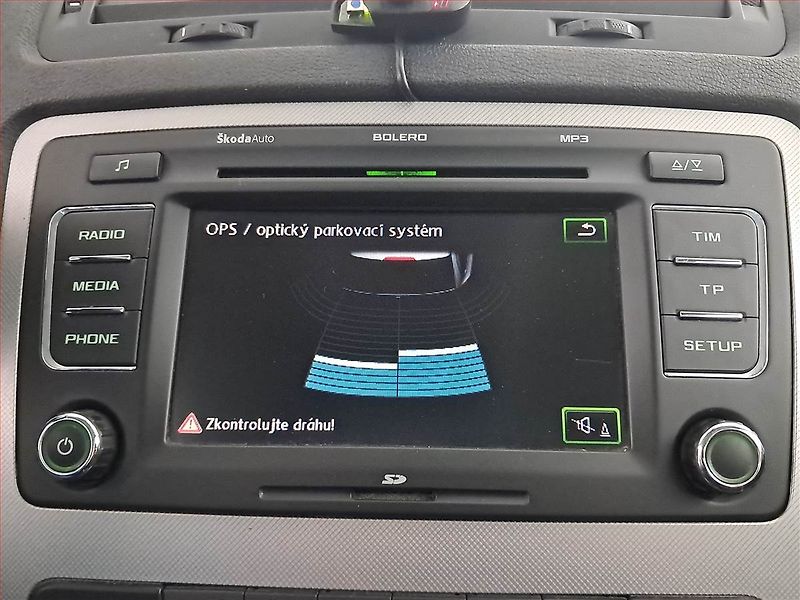 Škoda Octavia (2011) 1.6 TDI, Tempomat - fotka 18 z 18