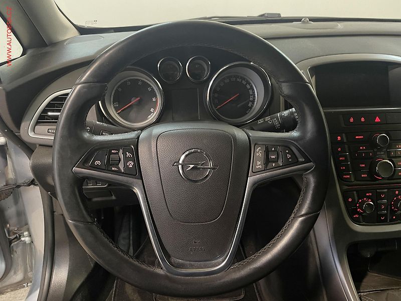 Opel Astra (2016) 1.6 CDTi, ČR, STK3/28 - fotka 12 z 15