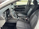 Ford Focus (2011) 1.6 TDCi, AC, STK3/28 - náhled 9