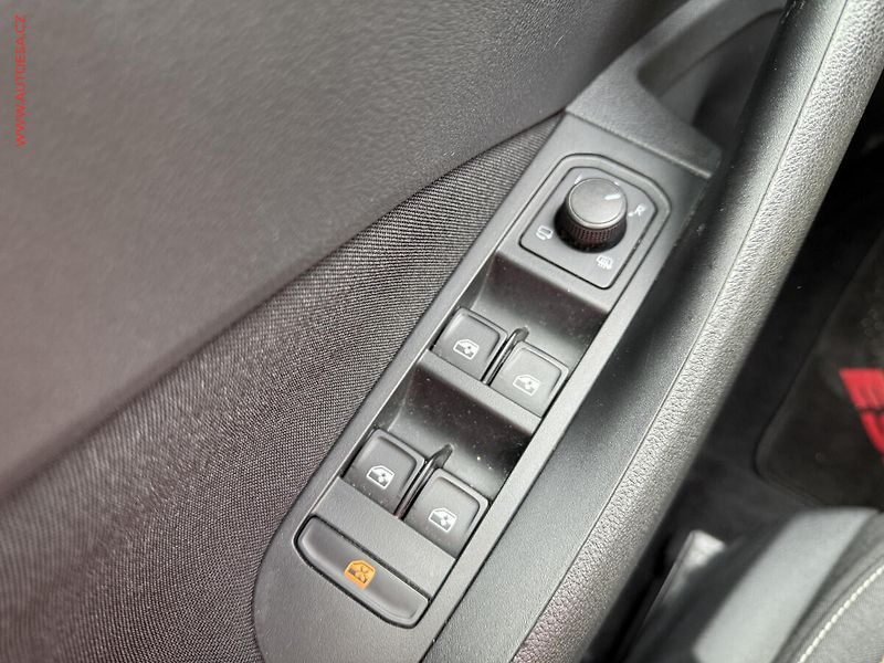 Škoda Kamiq (2021) 1.0 TSi, Business, DSG, LED - fotka 11 z 20