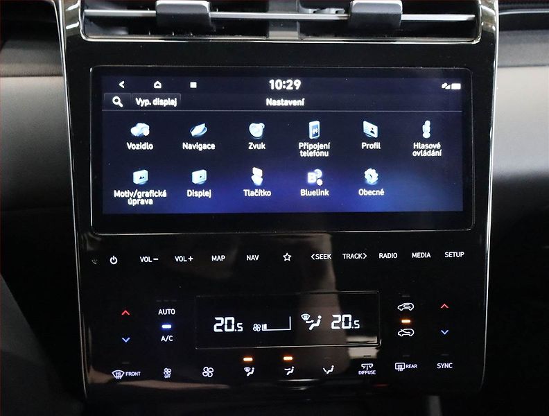 Hyundai Tucson (2023) 1.6 T-GDI - fotka 19 z 26