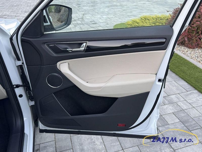 Škoda Kodiaq L&K 2.0TSi 140kw 4x4 + Webasto - fotka 42 z 50