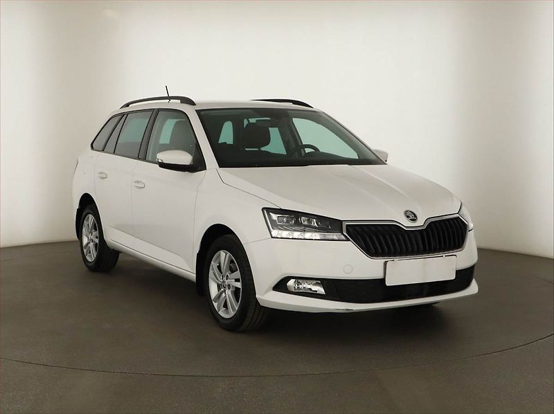 Škoda Fabia (2022) Ambition 1.0 TSI, ČR,1.maj - fotografie inzerátu