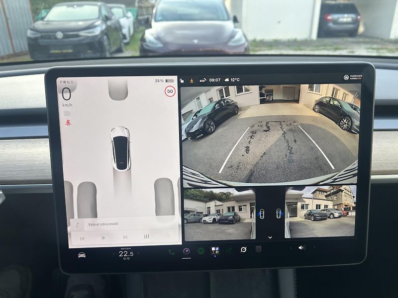 Tesla Model Y ZAMLUVENO ! TZ 94,1% - fotka 39 z 49