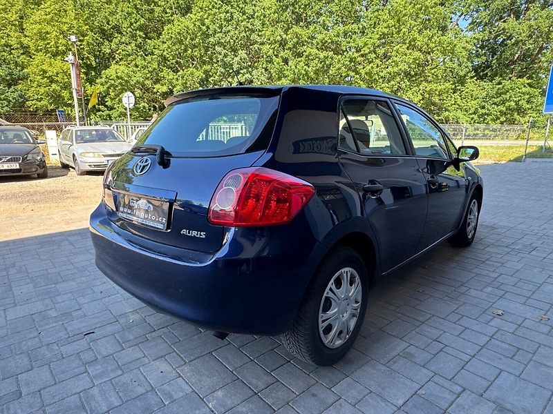 Toyota Auris (2009) 1.4 16V Klima - fotka 5 z 28