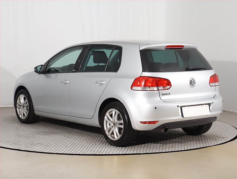 Volkswagen Golf (2012) 1.6 TDI, Automat, Tempomat - fotka 4 z 16
