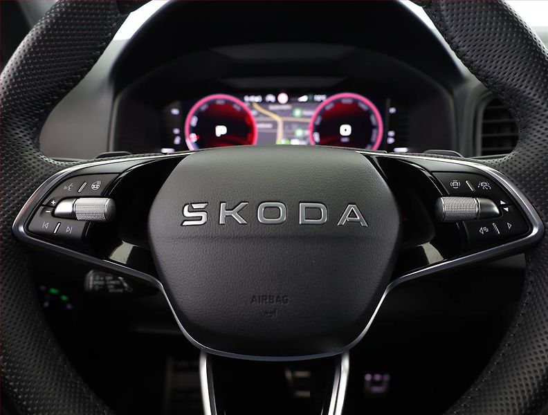 Škoda Karoq (2025) 2.0 TDI, 4X4, Navigace - fotka 8 z 21