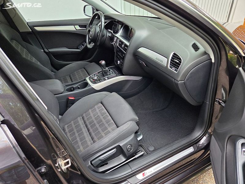 Audi A4 (2015) 2.0TDI 140kw S line Quattro - fotka 12 z 39