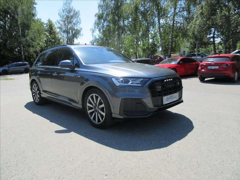 Audi Q7 3,0 TDi 210Kw, S-Line, 1.maj. - fotka 4 z 35
