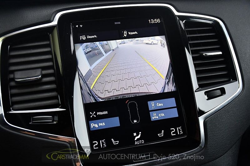 Volvo XC90 D5 AWD MOMENTUM ČR - fotka 28 z 39