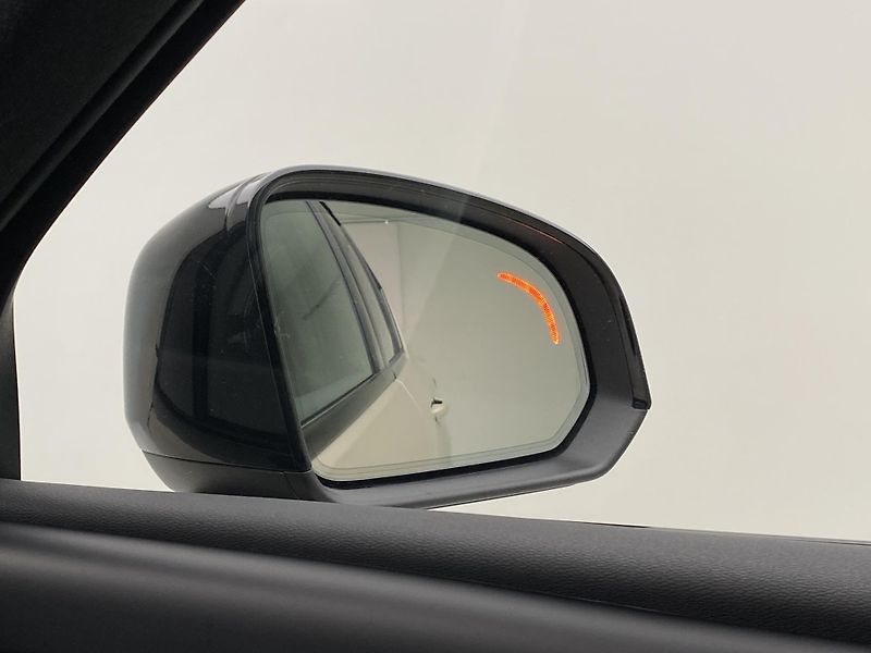 Volvo XC40 (2026) B3 AUT DARK ULTRA  - fotka 34 z 63