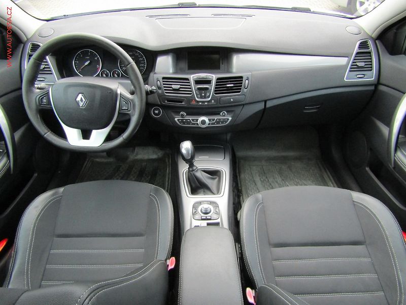 Renault Laguna (2013) 2.0dCi, ČR, Navi, bixen - fotka 8 z 17