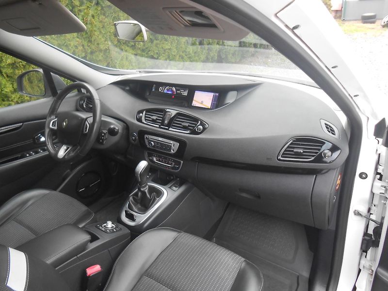 Renault Grand Scénic 2.0DCi, KAMERA,BOSSE - fotka 16 z 41