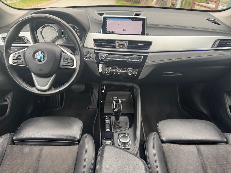 BMW X1 (2021) 18d X-DRIVE AT/8 X LINE ČR - fotka 11 z 30