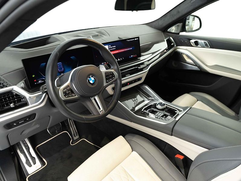 BMW X6 M60i - fotka 5 z 6