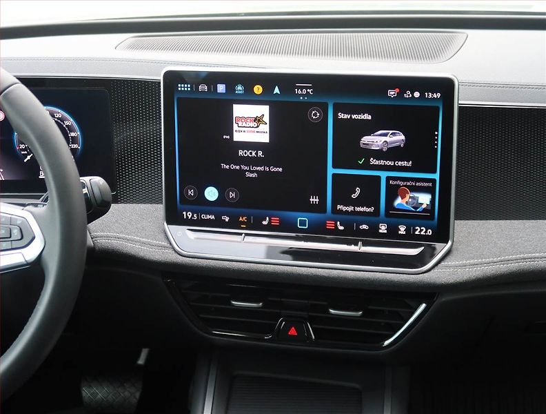 Volkswagen Passat (2025) 1.5 eTSI ACT - fotka 12 z 23