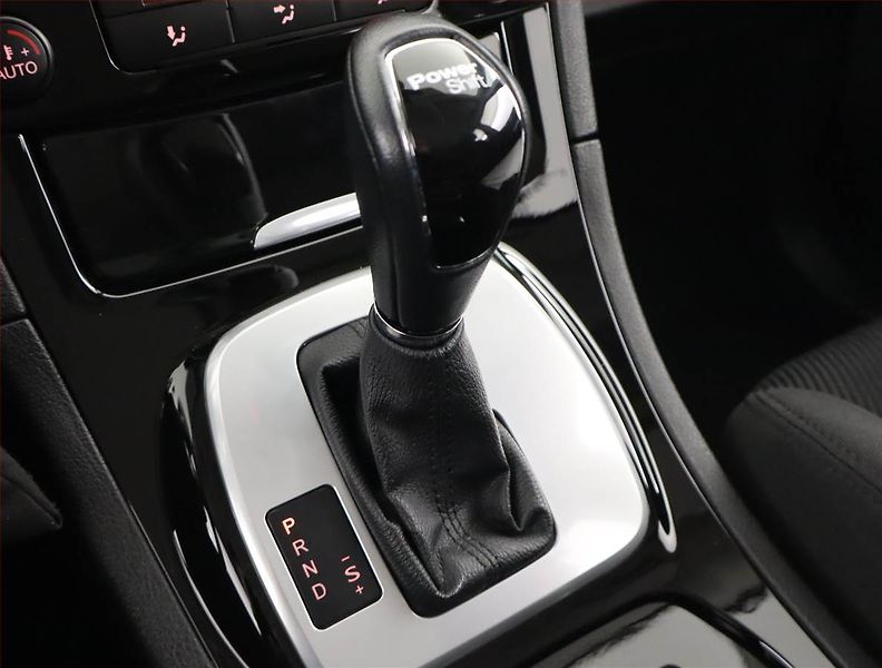 Ford S-MAX (2012) Titanium 2.0 TDCi, Automat - fotka 13 z 21