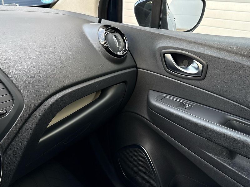 Renault Captur (2019) LIMITED MAN6, ČR - fotka 39 z 46