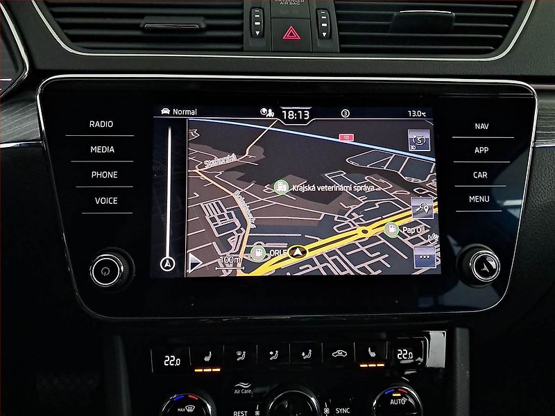 Škoda Superb (2023) 2.0 TSI - fotka 21 z 24