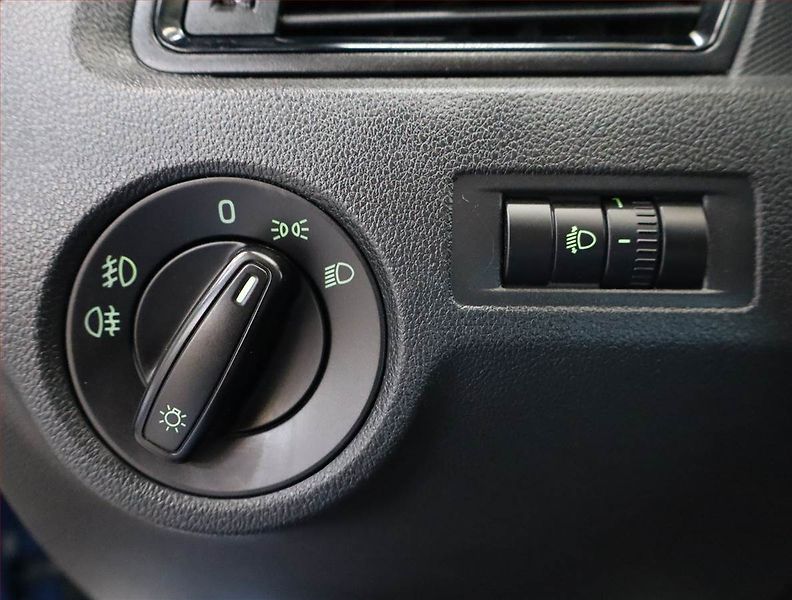 Škoda Rapid (2012) Ambition Plus 1.2 TSI - fotka 18 z 18