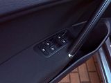 Volkswagen Golf 1.4 TSi Highline, Serviska, 1. - náhled 12