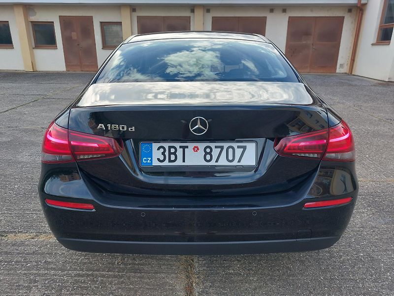 Mercedes-Benz Třídy A (2021) 180 D 85kw  - fotka 8 z 20