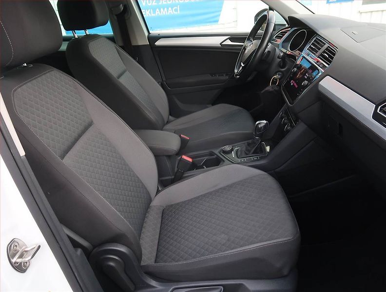Volkswagen Tiguan (2019) Comfortline 2.0 TDI, 4X4 - fotka 9 z 22