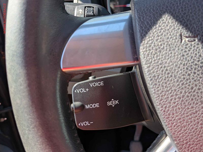 Ford Kuga (2010) 2.0 TDCi, AC - fotka 13 z 15