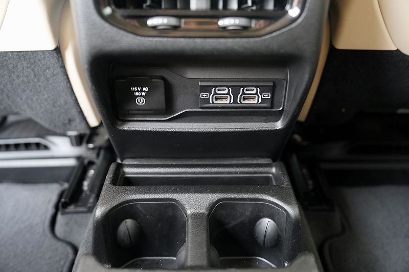 Jeep Grand Cherokee 3.6i V6 Long Limited,4x4,300PS - fotka 39 z 50