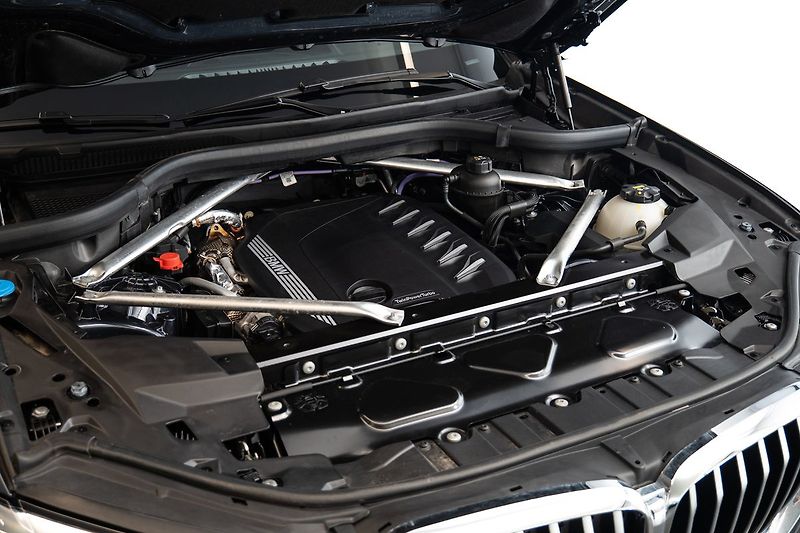 BMW X5 xDrive40d/Vzduch/Ventilovaná - fotka 19 z 23