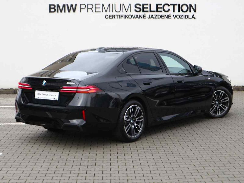 BMW Řada 5 - fotka 2 z 10