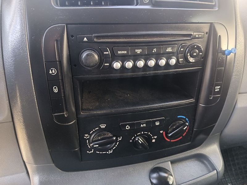 Citroën Jumpy 2.0 HDI - fotka 13 z 23