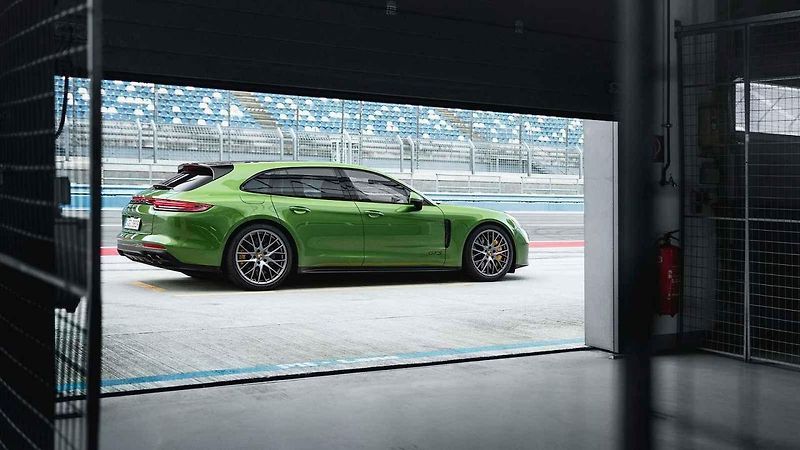 Porsche Panamera GTS a GTS Sport Turismo