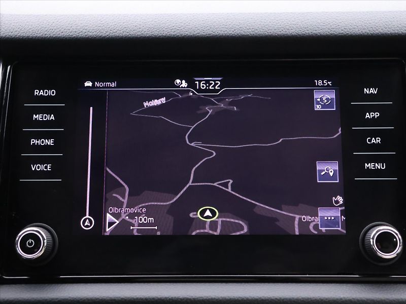 Škoda Kodiaq 2,0 TSI DSG Style 4x4 1Maj DPH - fotka 23 z 34