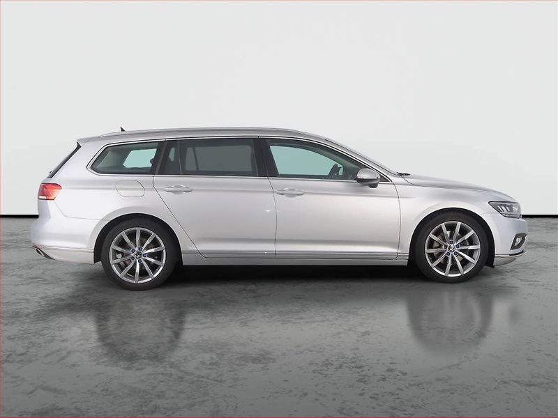 Volkswagen Passat (2020) R-Line 2.0 TDI, Automat, Kůže - fotka 6 z 18