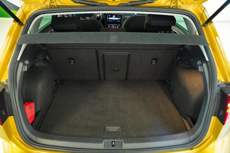 Volkswagen Golf - fotka 28 z 28