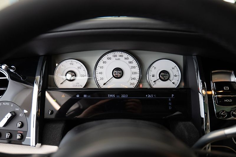 Rolls-Royce Ghost Family 360/Pano/Masážní sedadl - fotka 20 z 31