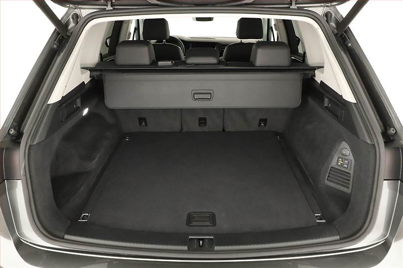 Volkswagen Touareg (2020) 3.0 TDI - fotka 19 z 21