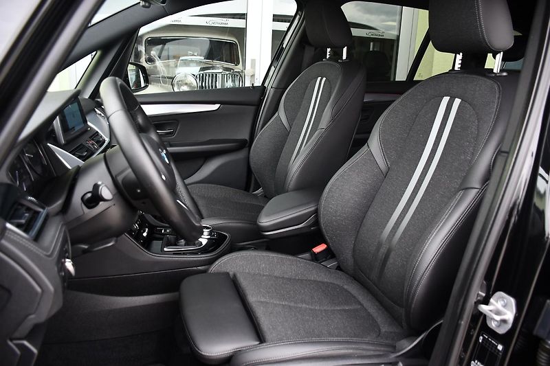 BMW Řada 2 216D GRAN TOURER TAŽNÉ ČR 1.M - fotka 14 z 37