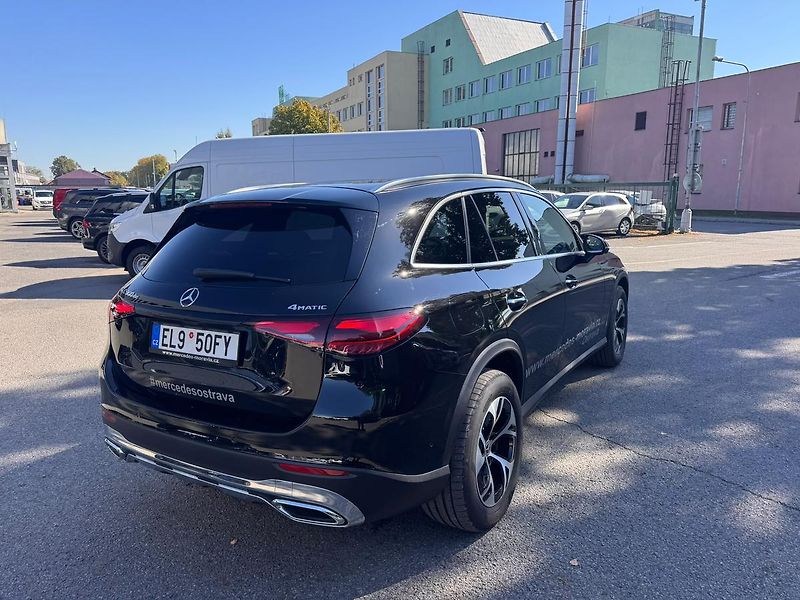 Mercedes-Benz GLC (2026) 300 de 4MATIC - fotka 7 z 23
