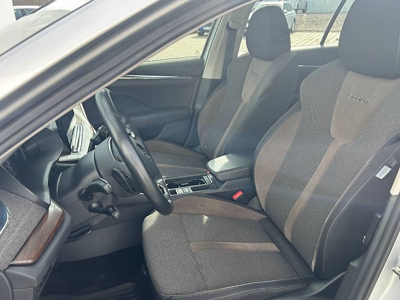 Škoda Octavia Scout 7DSG 4x4 2,0TDI - fotka 6 z 26