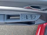 Volkswagen Golf (2025) People 1.5 eTSI / 85 kW DSG7 m - náhled 17