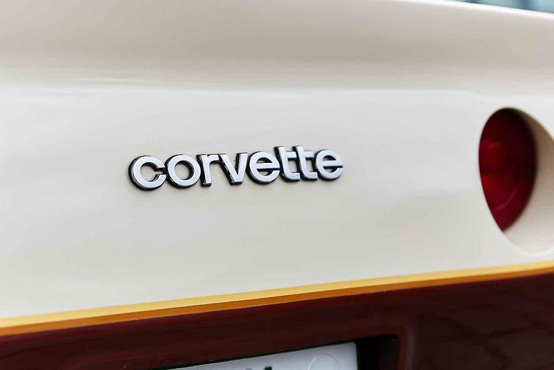 Americké automobily Corvette na 21. ročníku tradičního srazu v areálu Plzeňského Prazdroje.
