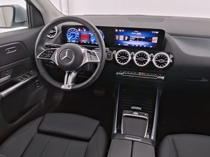 Mercedes-Benz EQA 300 4M Progressive Advanced - fotka 5 z 8