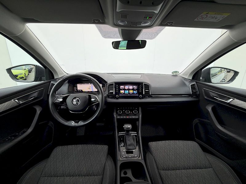 Škoda Karoq (2023) 1.5 TSI 110kW DSG Style Plus M - fotka 9 z 35