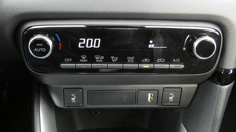 Mazda 2 1.5 Hybrid e-CVT Agile - fotka 16 z 22