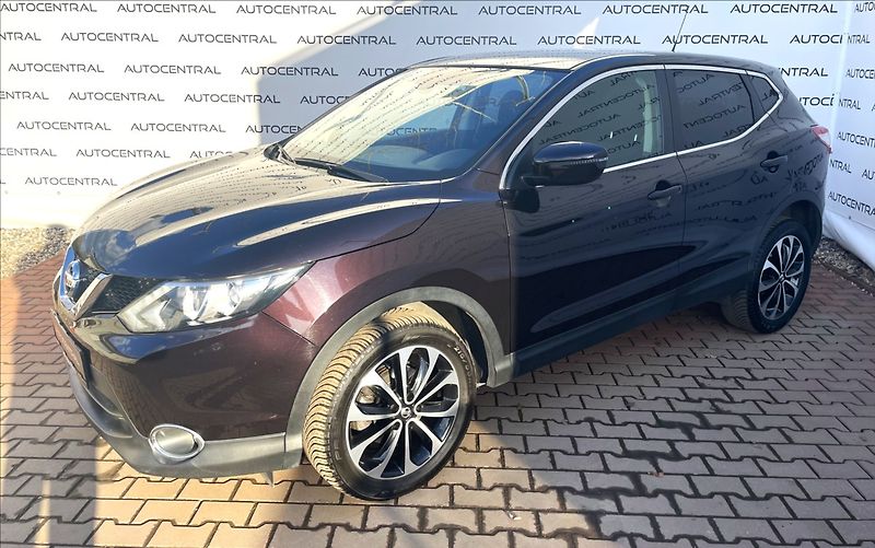 Nissan Qashqai 1,2 DIG-T Czech-line,serv.kn. - fotka 3 z 21