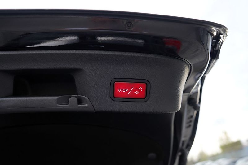 Mercedes-Benz GLE 350d 4Matic AMG/260PS - fotka 12 z 45